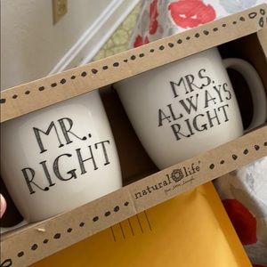 Mr. and Mrs. mug set
